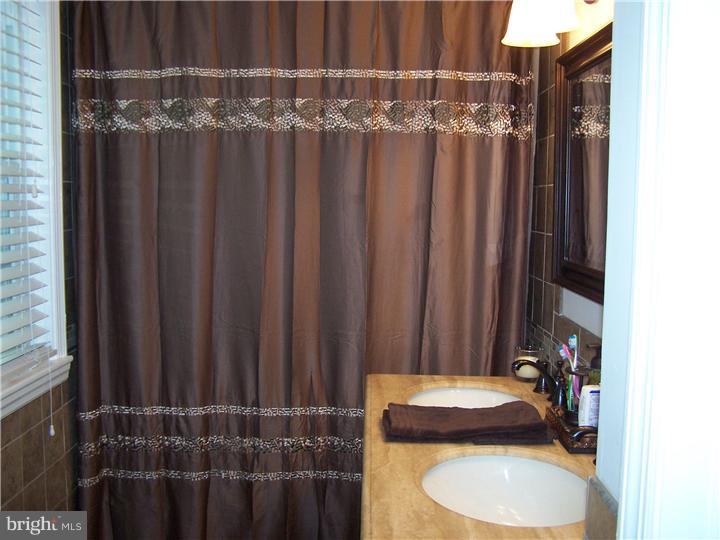 18 Michael Road Havertown, PA 19083 - Photo 17 of 25 Bathroom