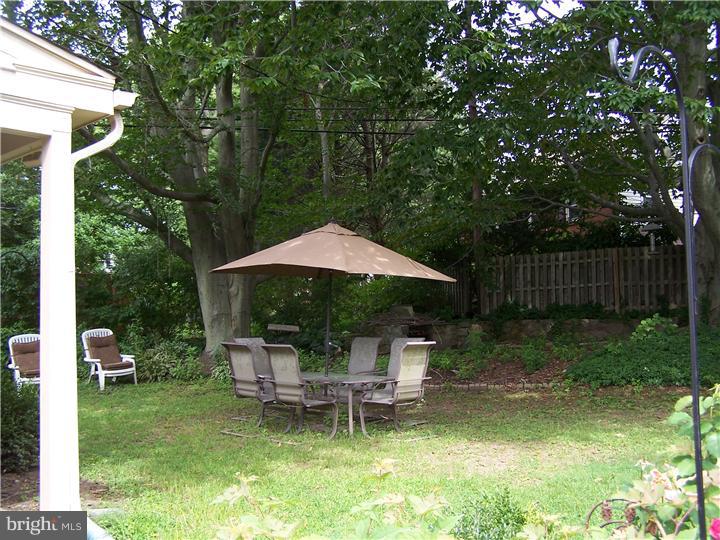 18 Michael Road Havertown, PA 19083 - Photo 24 of 25 Back Yard