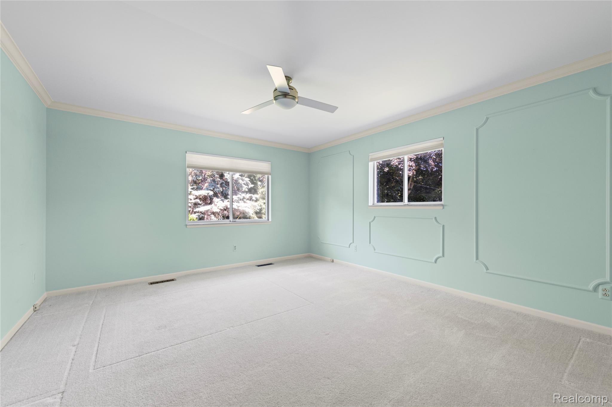 739 Ballantyne Road Grosse Pointe, MI 48236 - Photo 19 of 40