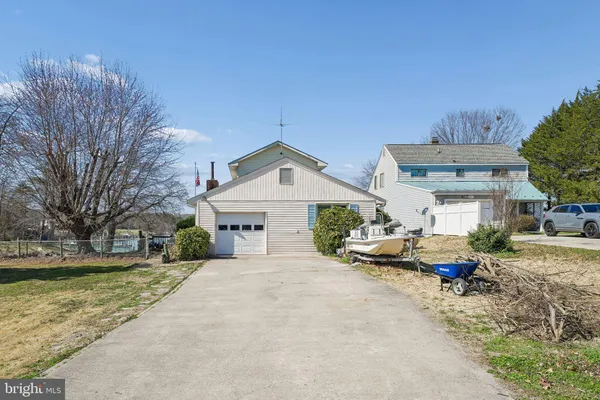 $425,000 | 47 Bay View Drive, Colonial Beach, VA 22443