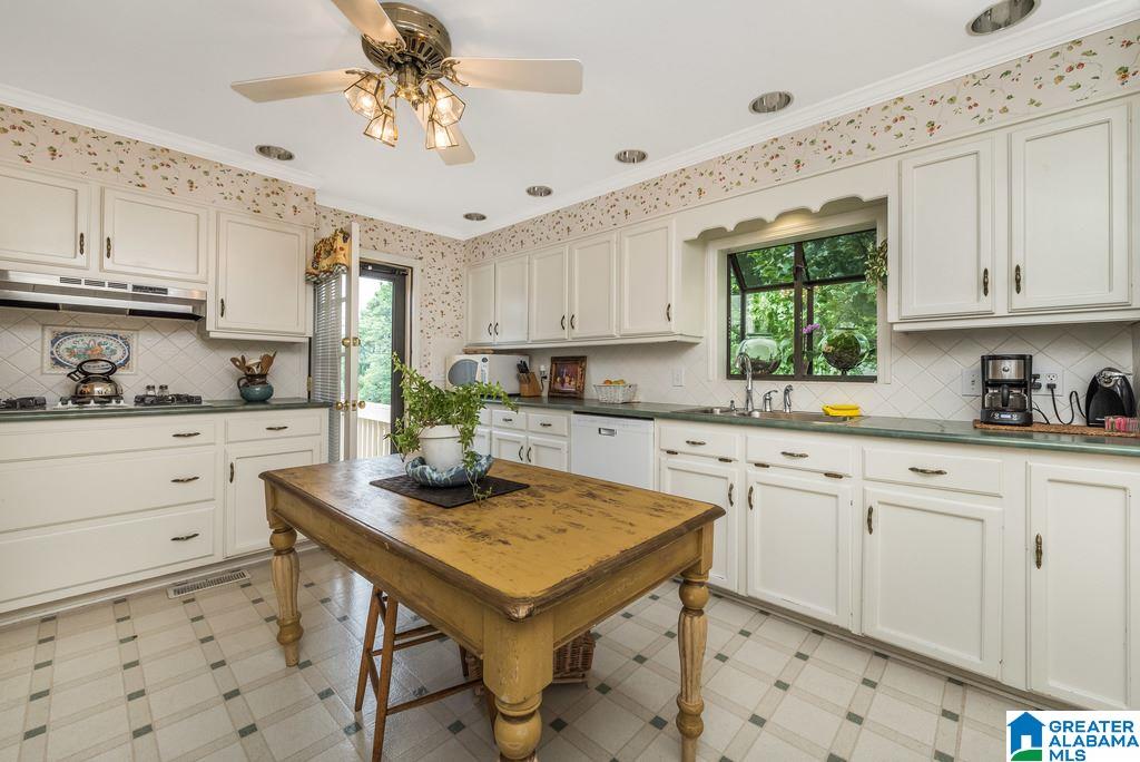 1817 Catala Road Birmingham, AL 35216 - Photo 5 of 26
