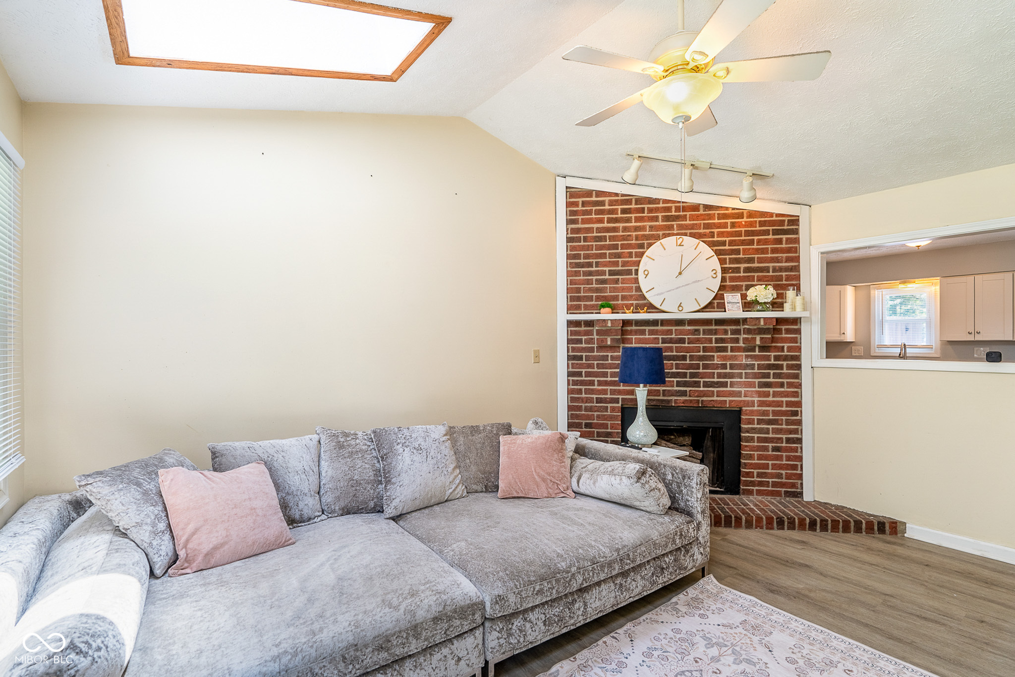 2751 East Midland Road Indianapolis, IN 46227 - Photo 4 of 33