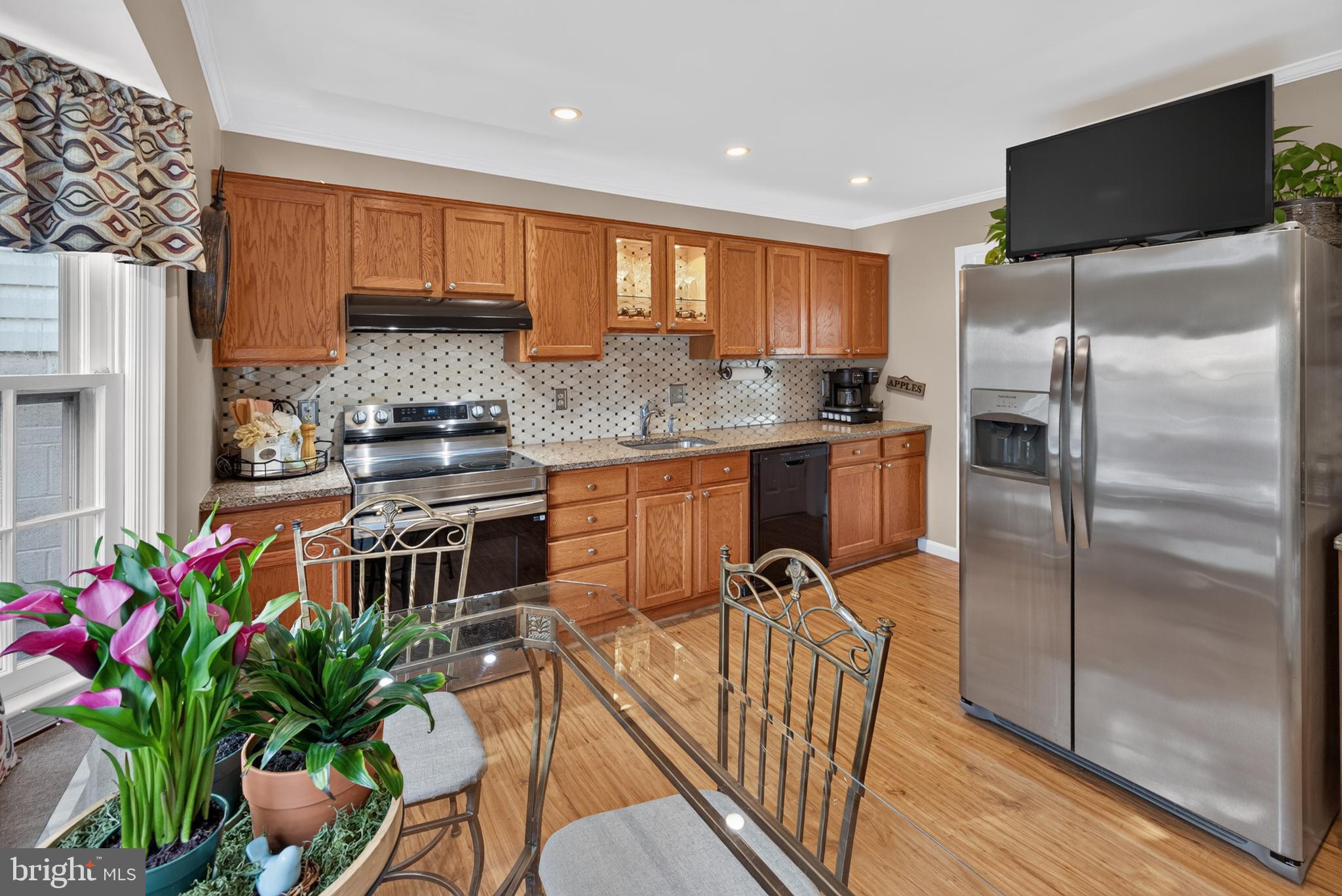 7901 Laural Valley Way Springfield, VA 22153 - Photo 6 of 53 Granite countertops.