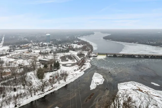 $219,900 | 10025 Russell Avenue North, Unit 2, Brooklyn Park, MN 55444