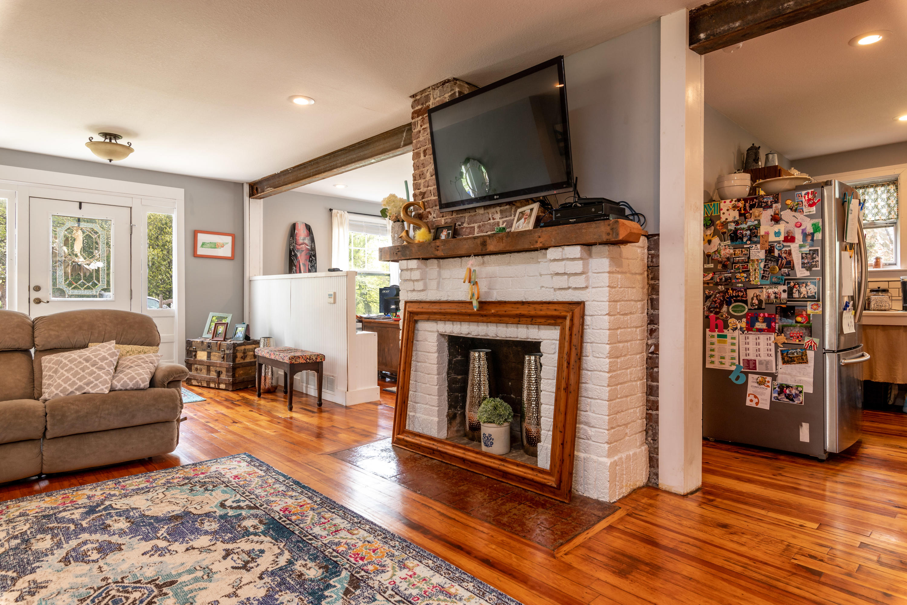 1439 Ramsay Street Alcoa, TN 37701 - Photo 19 of 37 Living room, Fireplace