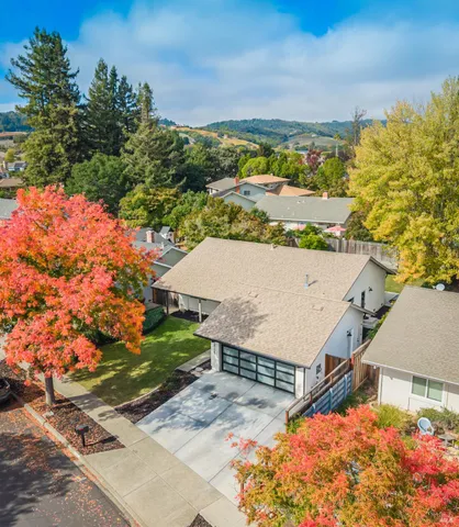 $899,000 | 2518 Vine Hill Drive, Napa, CA 94558