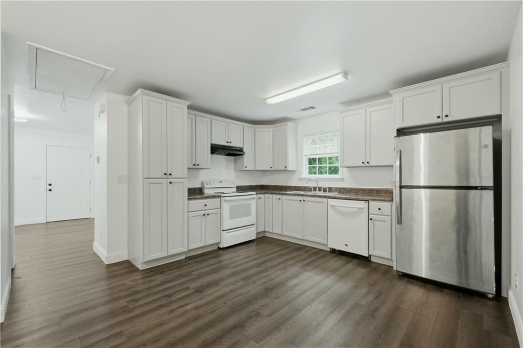 226 Thornton Street Southwest Atlanta, GA 30315 - Photo 10 of 15