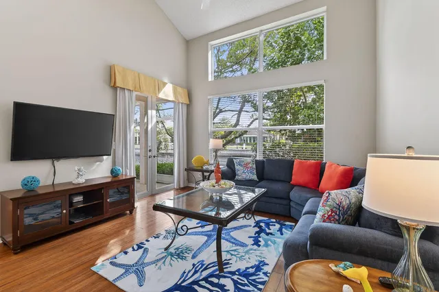 $4,500 | 2074 Mainsail Circle, Jupiter, FL 33477