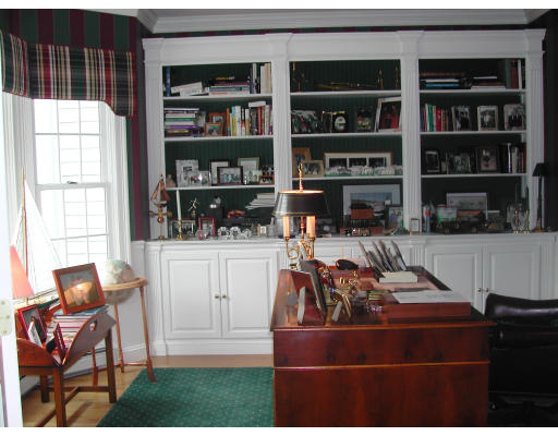3 Wheelwright Road Medfield, MA 02052 - Photo 8 of 12