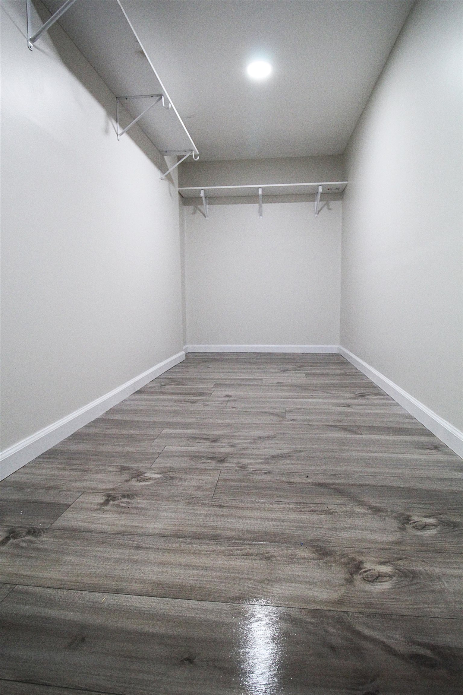 2620 Branch Road Flint, MI 48506 - Photo 10 of 17 50108563-16.JPG