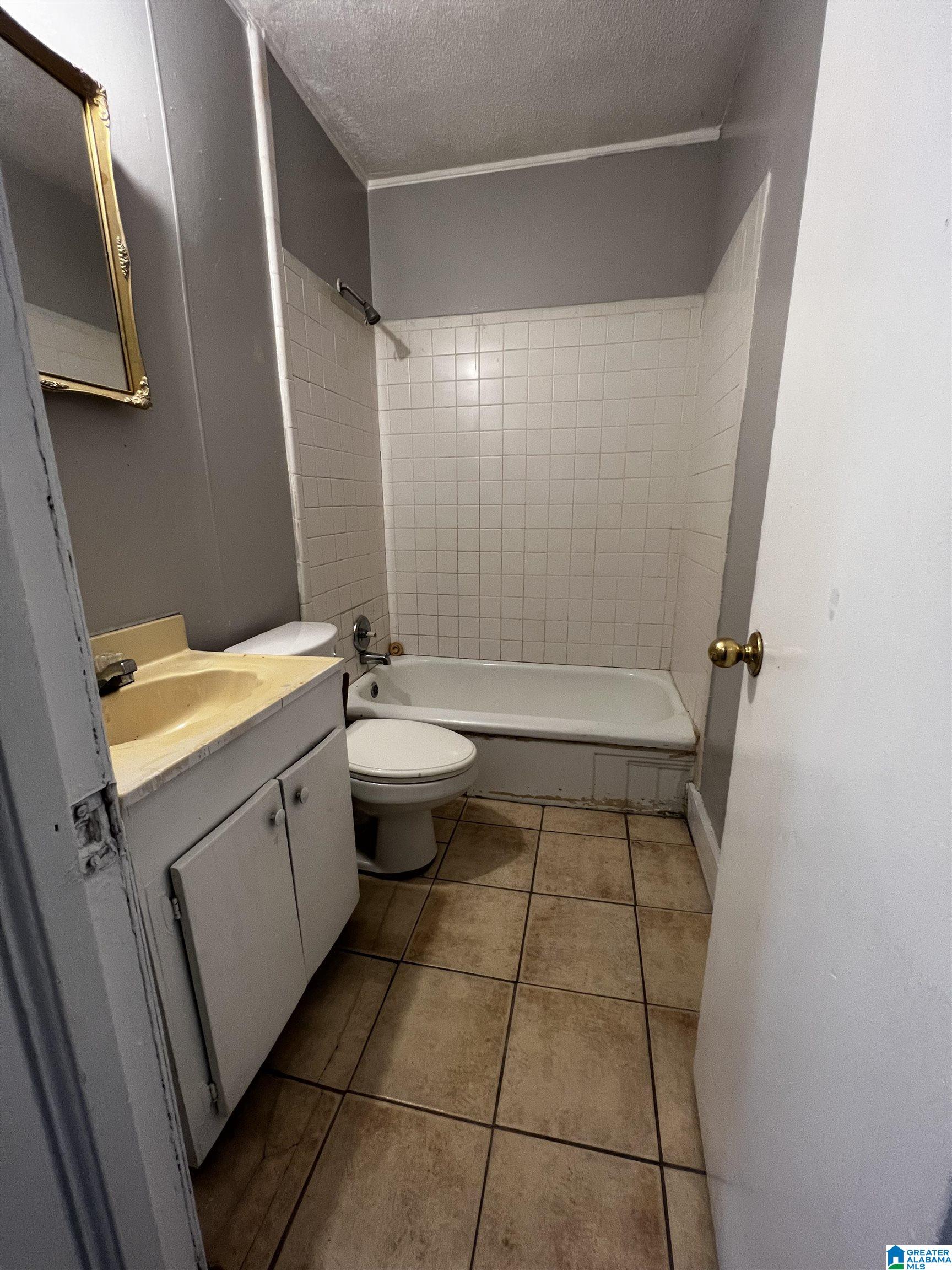 2122 Fulton Avenue Southwest Birmingham, AL 35211 - Photo 8 of 10