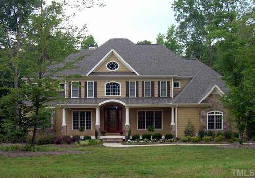 6213 Autry, Unit 3 Raleigh, NC 27613 - Photo 6 of 10 a front view of a house with garden