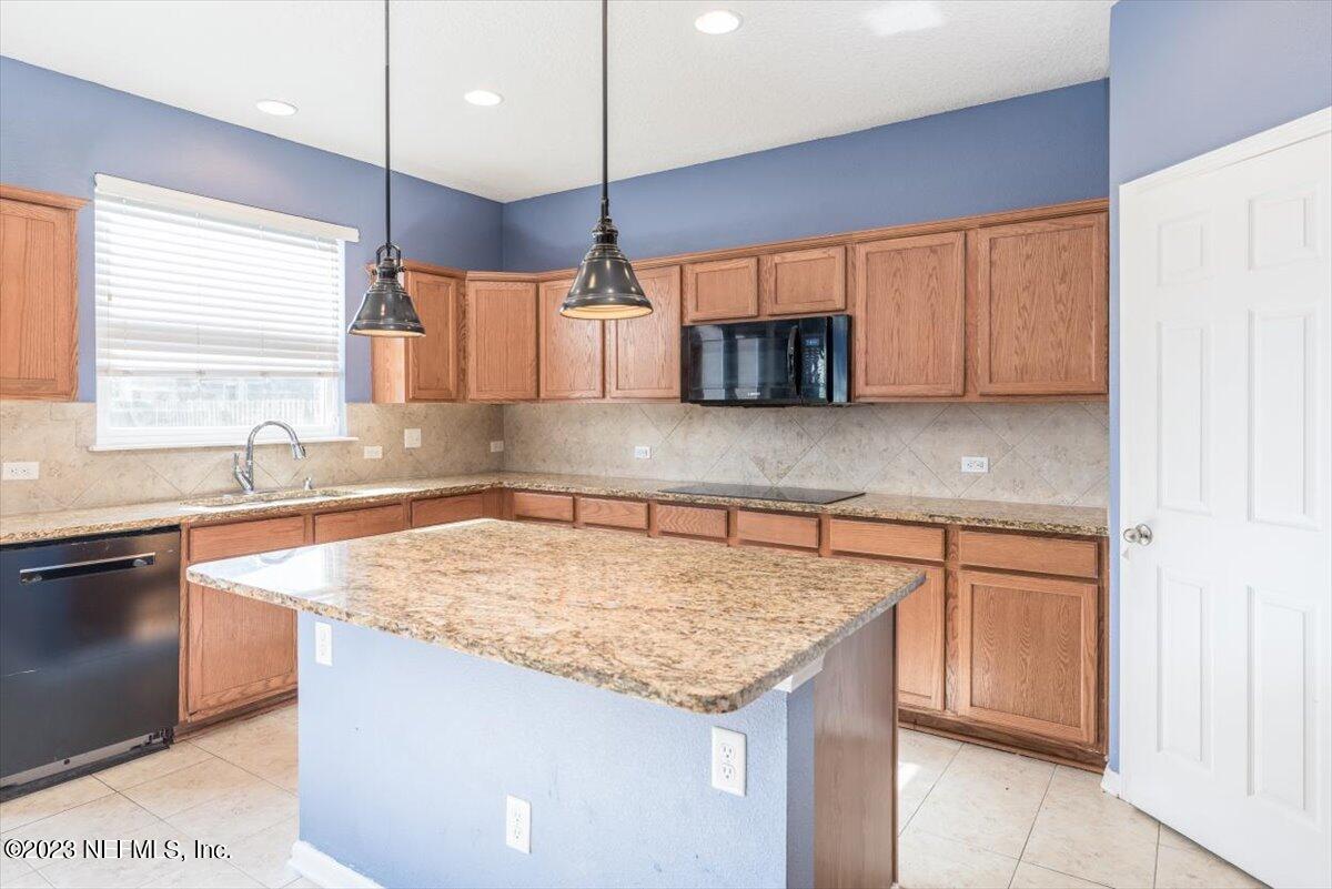 1415 Lantern Light Trail Middleburg, FL 32068 - Photo 19 of 63 Kitchen