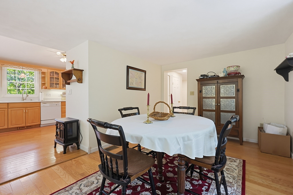 82 Ridge Road Foxboro, MA 02035 - Photo 17 of 32