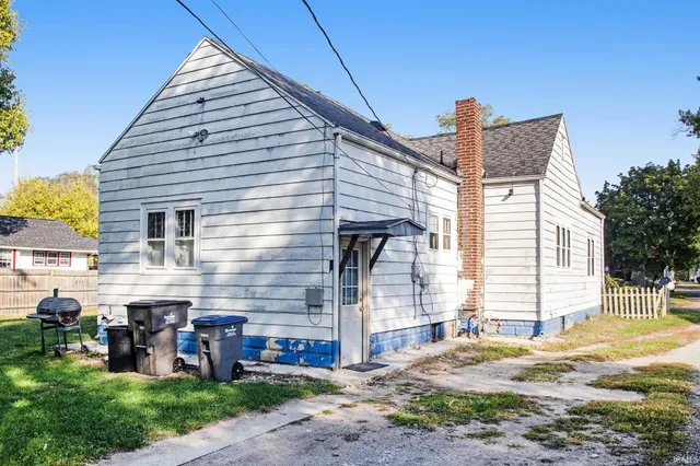$130,000 | 919 West Wolf Avenue, Elkhart, IN 46516