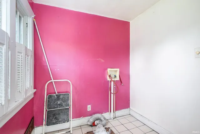 $130,000 | 919 West Wolf Avenue, Elkhart, IN 46516