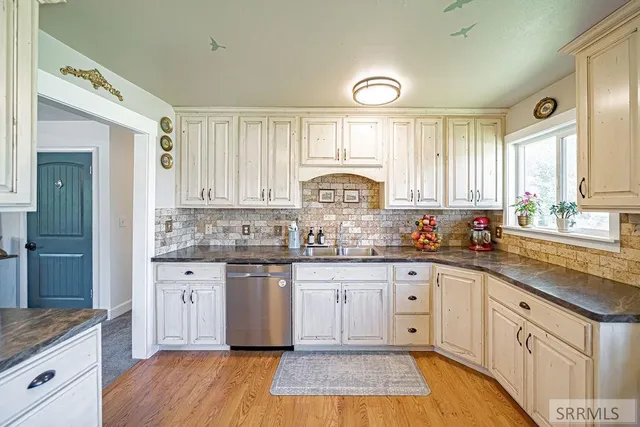 $475,000 | 779 North 600 East, Firth, ID 83236