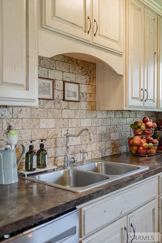 $475,000 | 779 North 600 East, Firth, ID 83236