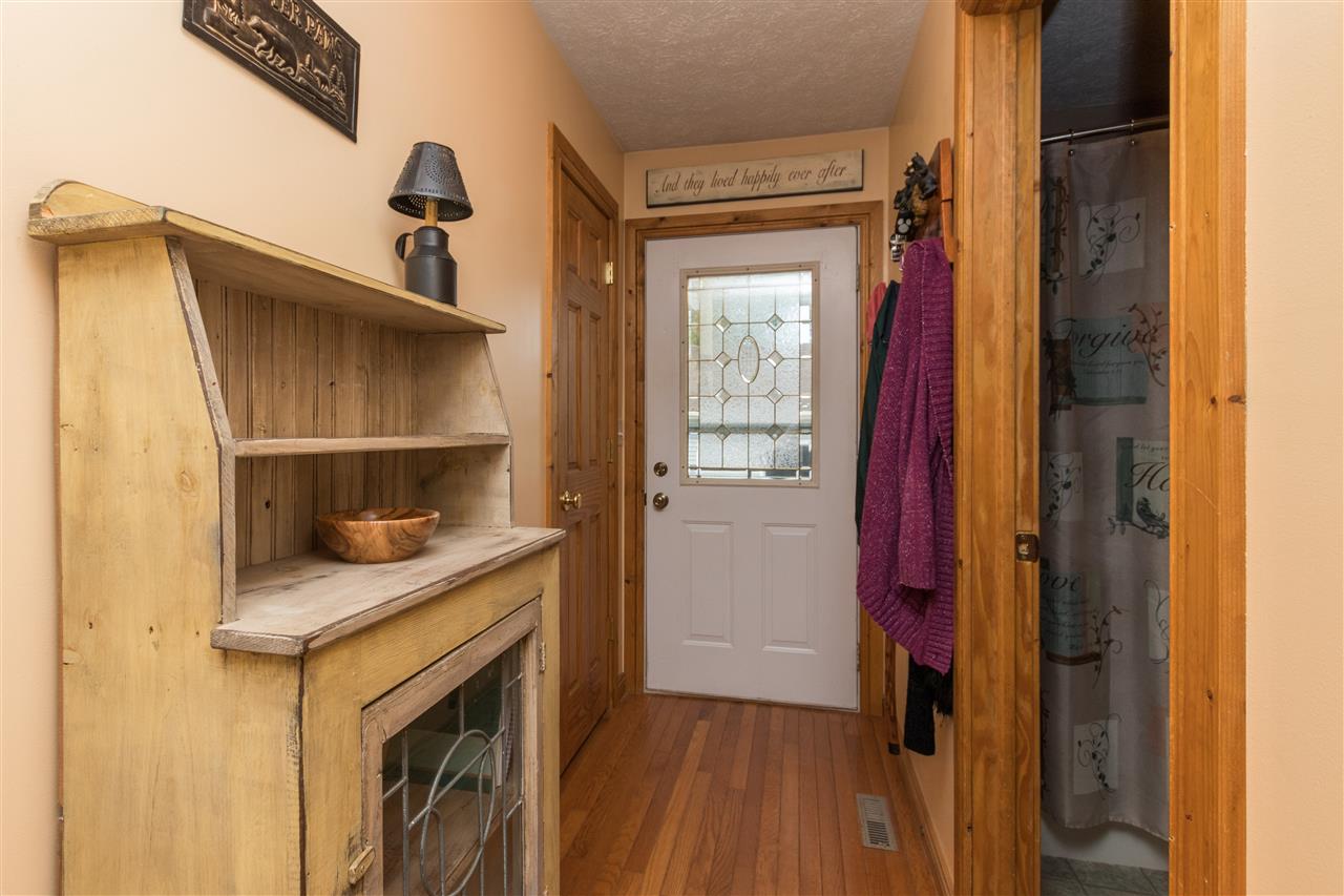 25541 Longview Road Hopedale, IL 61747 - Photo 7 of 36
