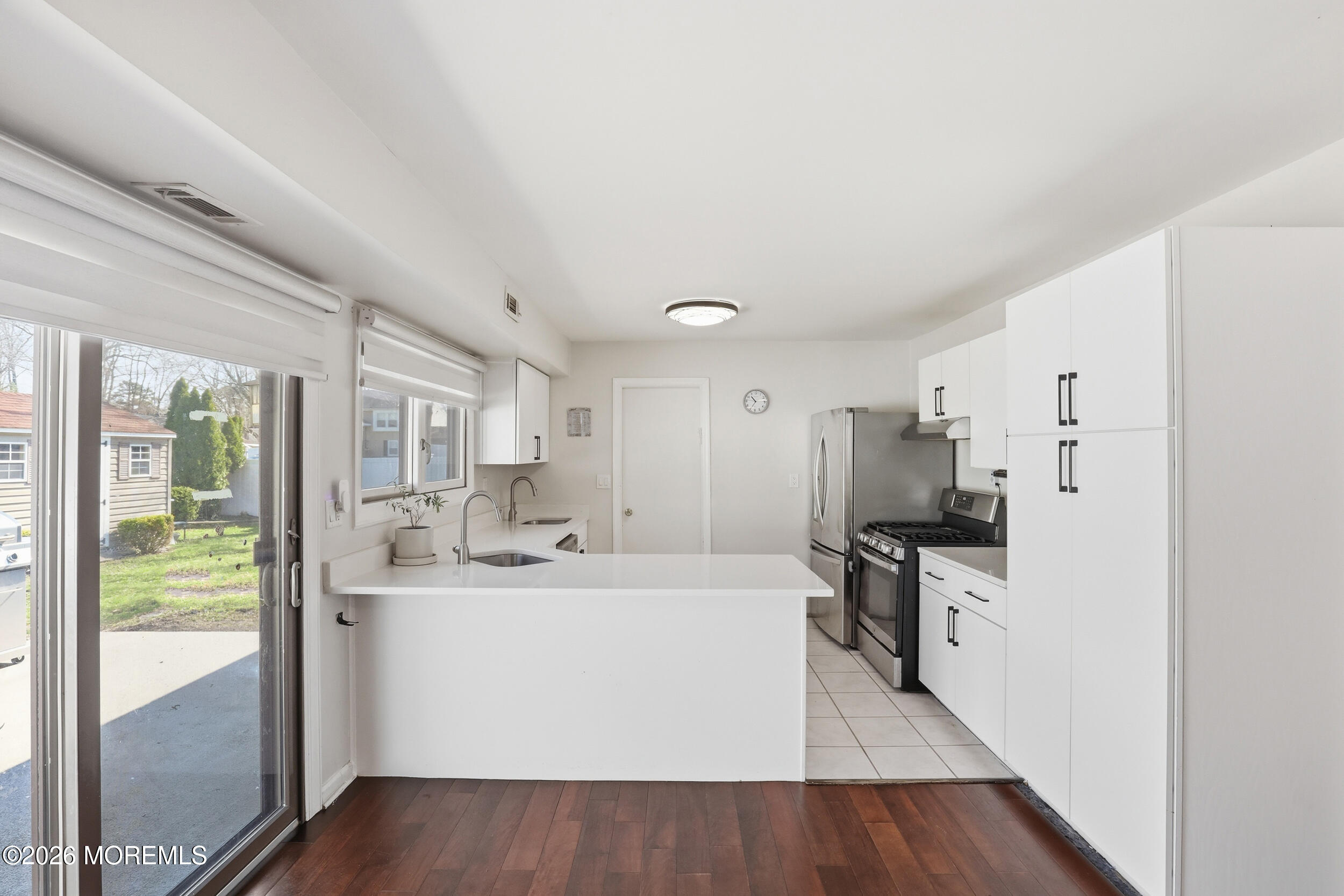 2 Chelsea Road Jackson, NJ 08527 - Photo 12 of 43 9_img_7588