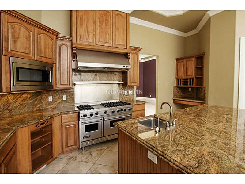 8012 Spring Buck Court Las Vegas, NV 89129 - Photo 12 of 33 Kitchen.