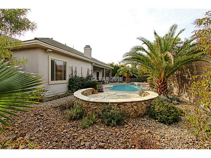 8012 Spring Buck Court Las Vegas, NV 89129 - Photo 26 of 33 Yard/Garden.