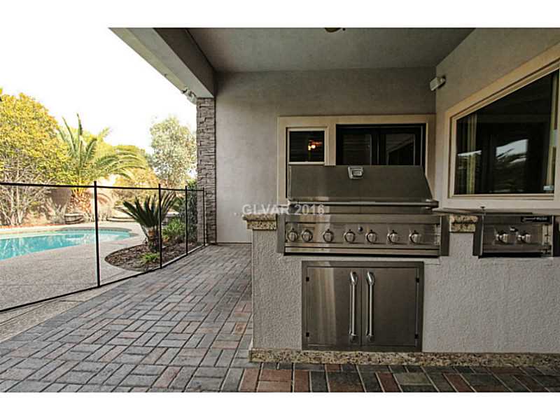 8012 Spring Buck Court Las Vegas, NV 89129 - Photo 29 of 33 Yard/Garden.