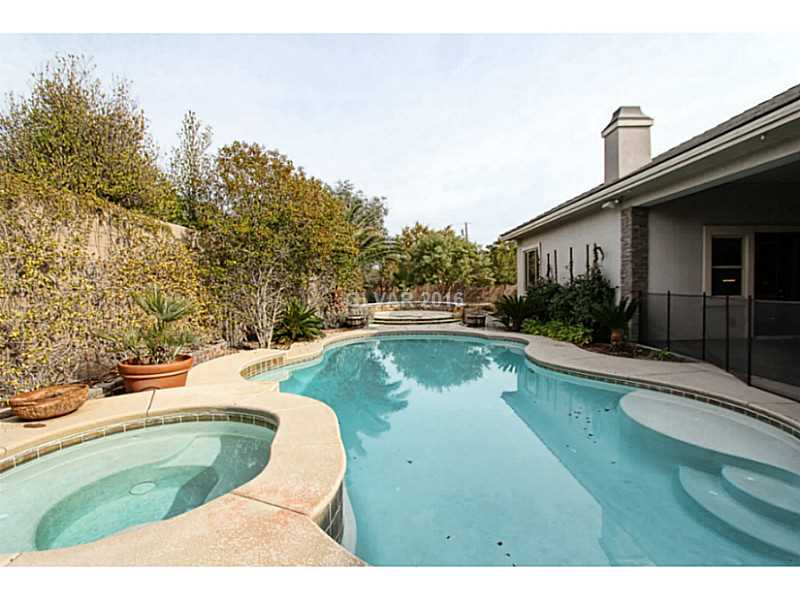 8012 Spring Buck Court Las Vegas, NV 89129 - Photo 32 of 33 Yard/Garden.