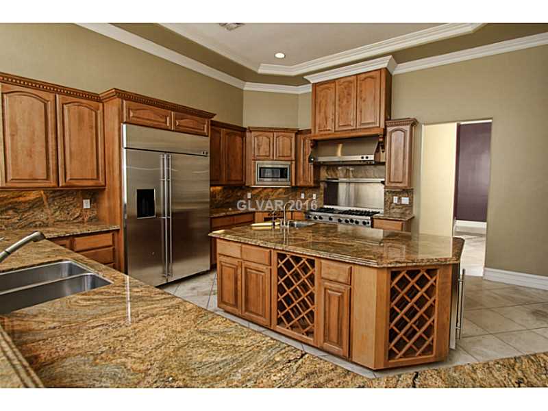 8012 Spring Buck Court Las Vegas, NV 89129 - Photo 10 of 33 Kitchen.