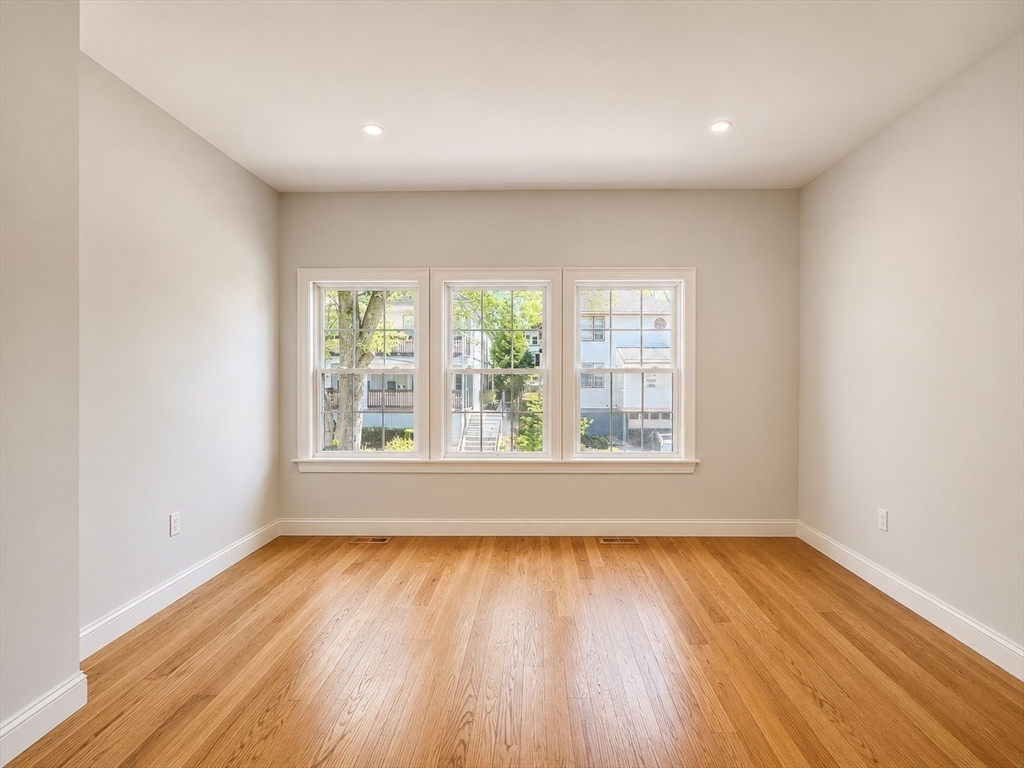 31 Westmore Road, Unit 31 Boston, MA 02126 - Photo 18 of 21