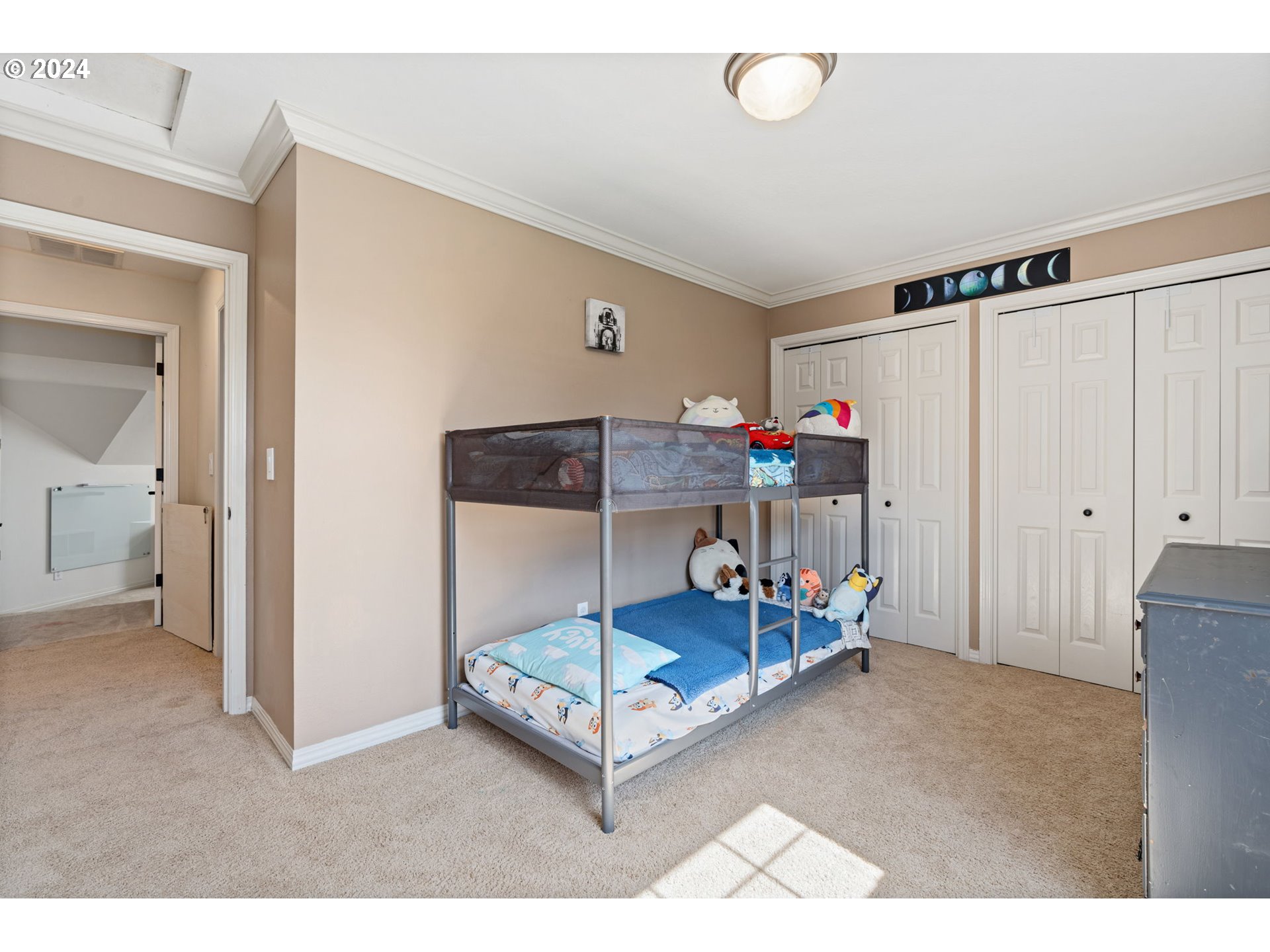 5736 Southwest Kruse Ridge Drive Portland, OR 97219 - Photo 25 of 37 Gallery Image 25