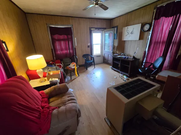 $22,900 | 624 West 6th Street, Mount Vernon, IN 47620