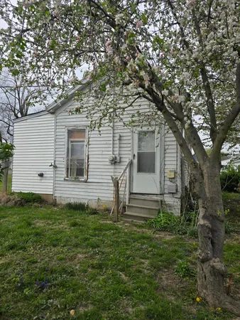 $22,900 | 624 West 6th Street, Mount Vernon, IN 47620