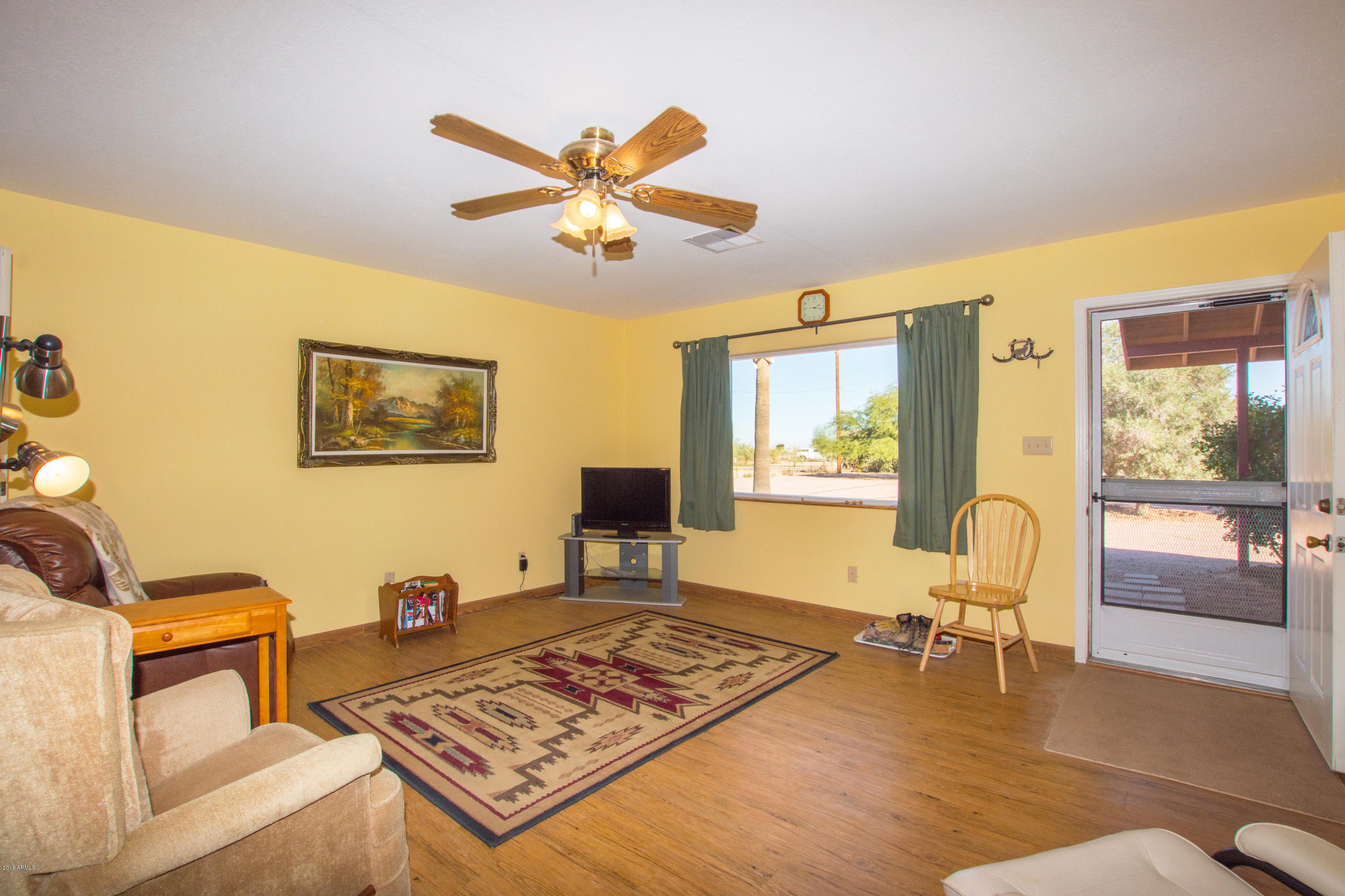 08 Family Room