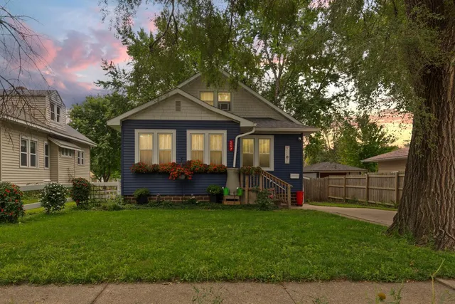 $265,000 | 207 9th Avenue Southwest, Faribault, MN 55021