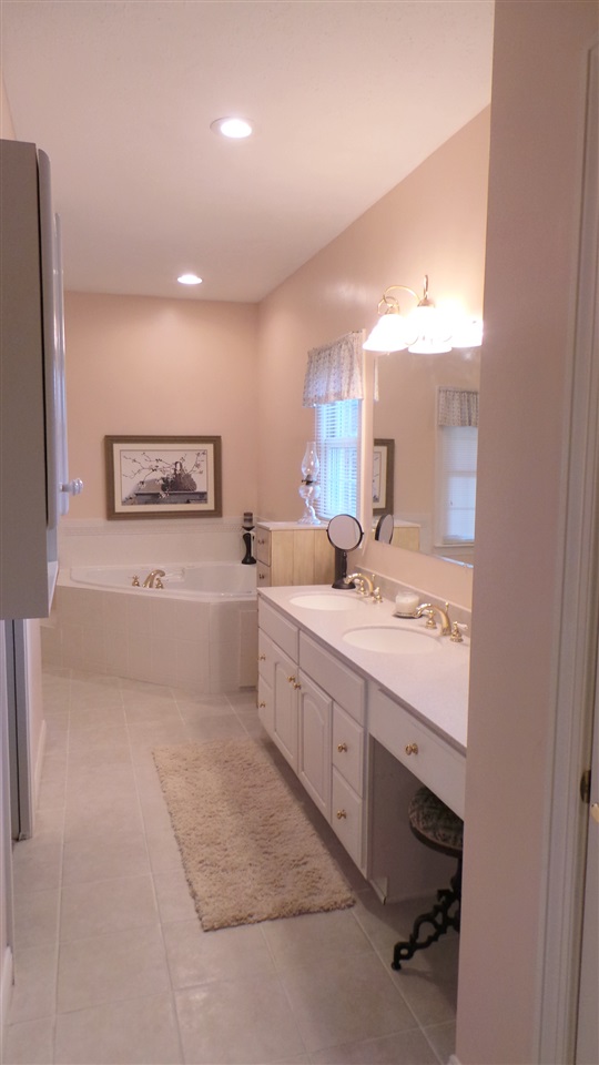 21580 Jackson Road South Bend, IN 46614 - Photo 12 of 27 Gallery Image 12