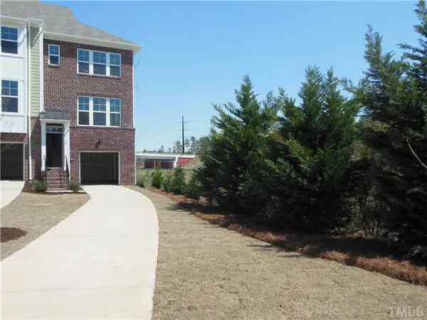 $2,195 | 327 Michigan Avenue, Cary, NC 27519