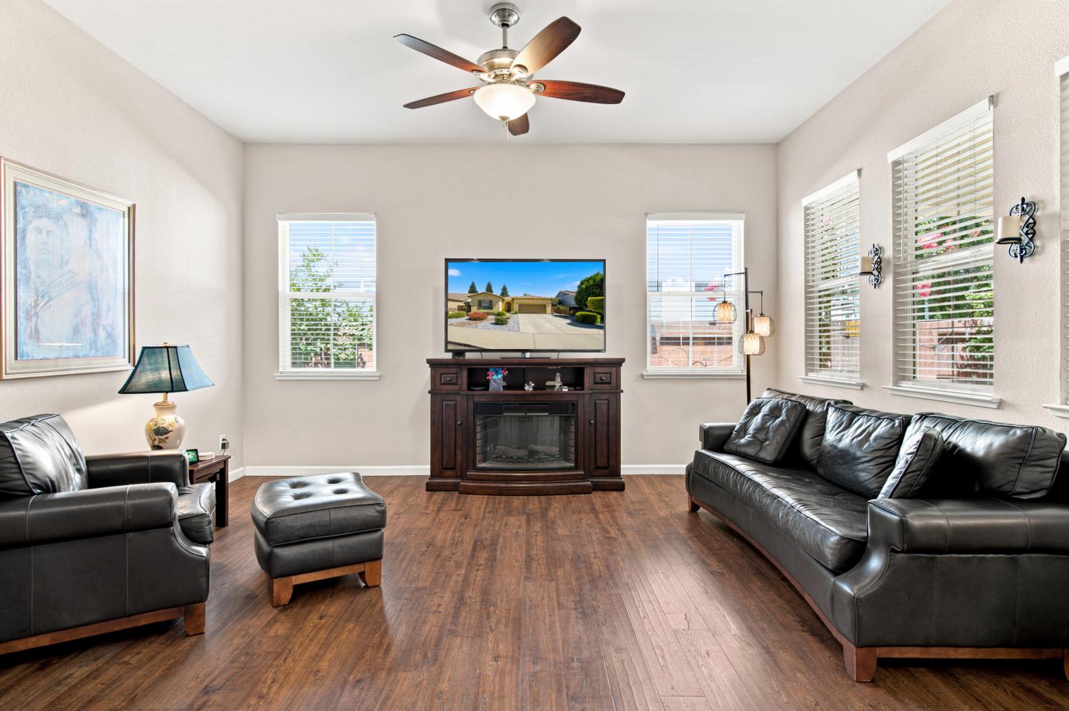 671 Cathedral Way Tracy, CA 95304 - Photo 12 of 38