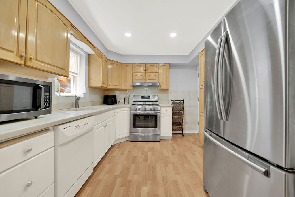3717 West Marquette Road Chicago, IL 60629 - Photo 11 of 29 Gallery Image 11