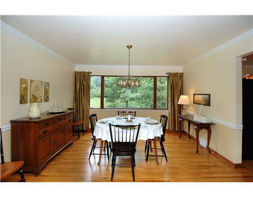 22 Club Road Rosslyn Farms, PA 15106 - Photo 5 of 18 Dining Room.