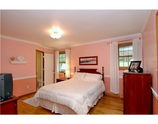 22 Club Road Rosslyn Farms, PA 15106 - Photo 10 of 18 Master Bedroom.