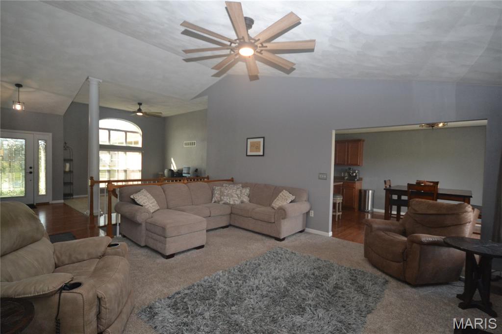 753 Fieldview Drive Smithton, IL 62285 - Photo 5 of 37