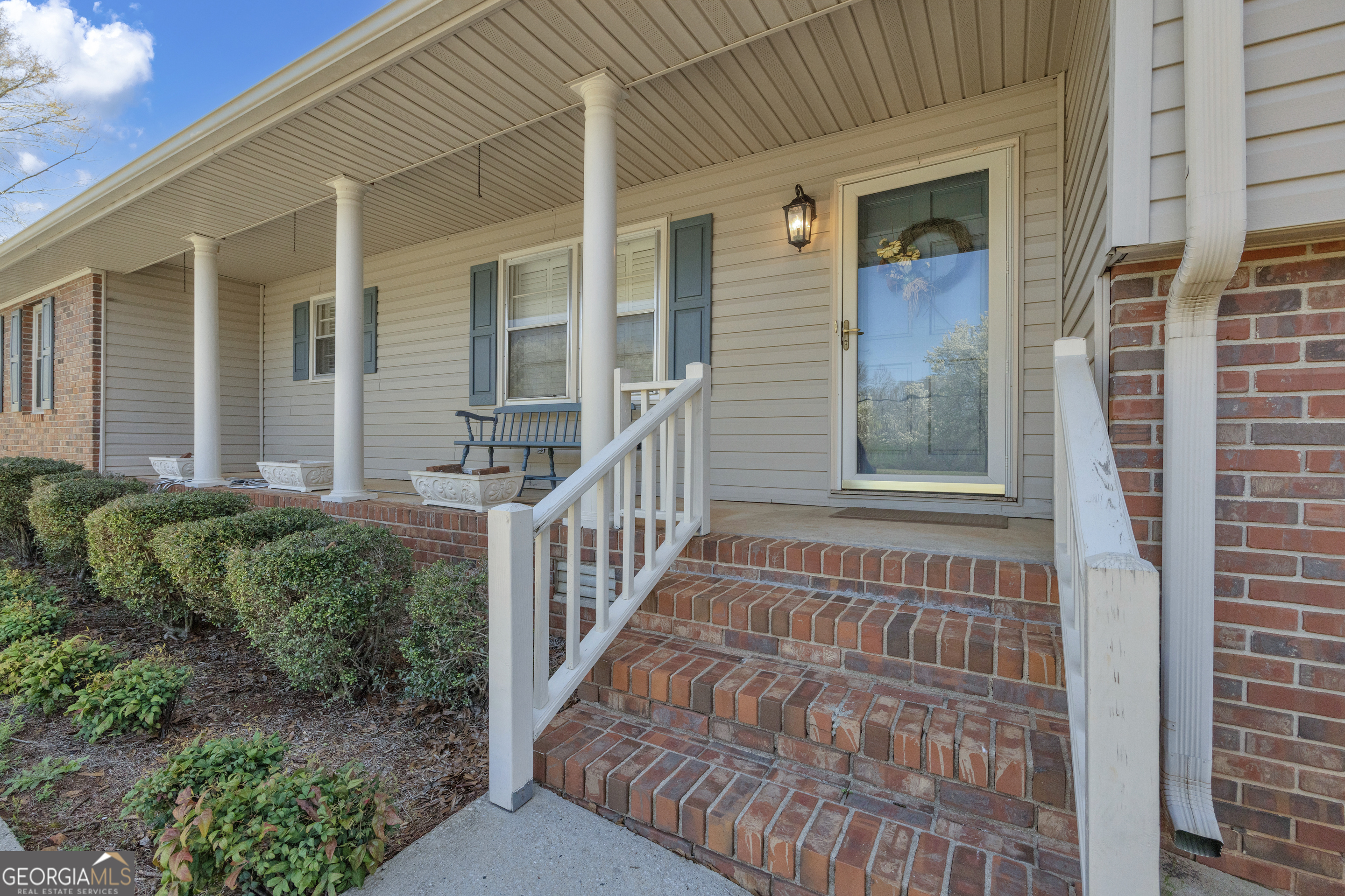 80 Riverbend Circle Royston, GA 30662 - Photo 2 of 70 front view of a house with a yard