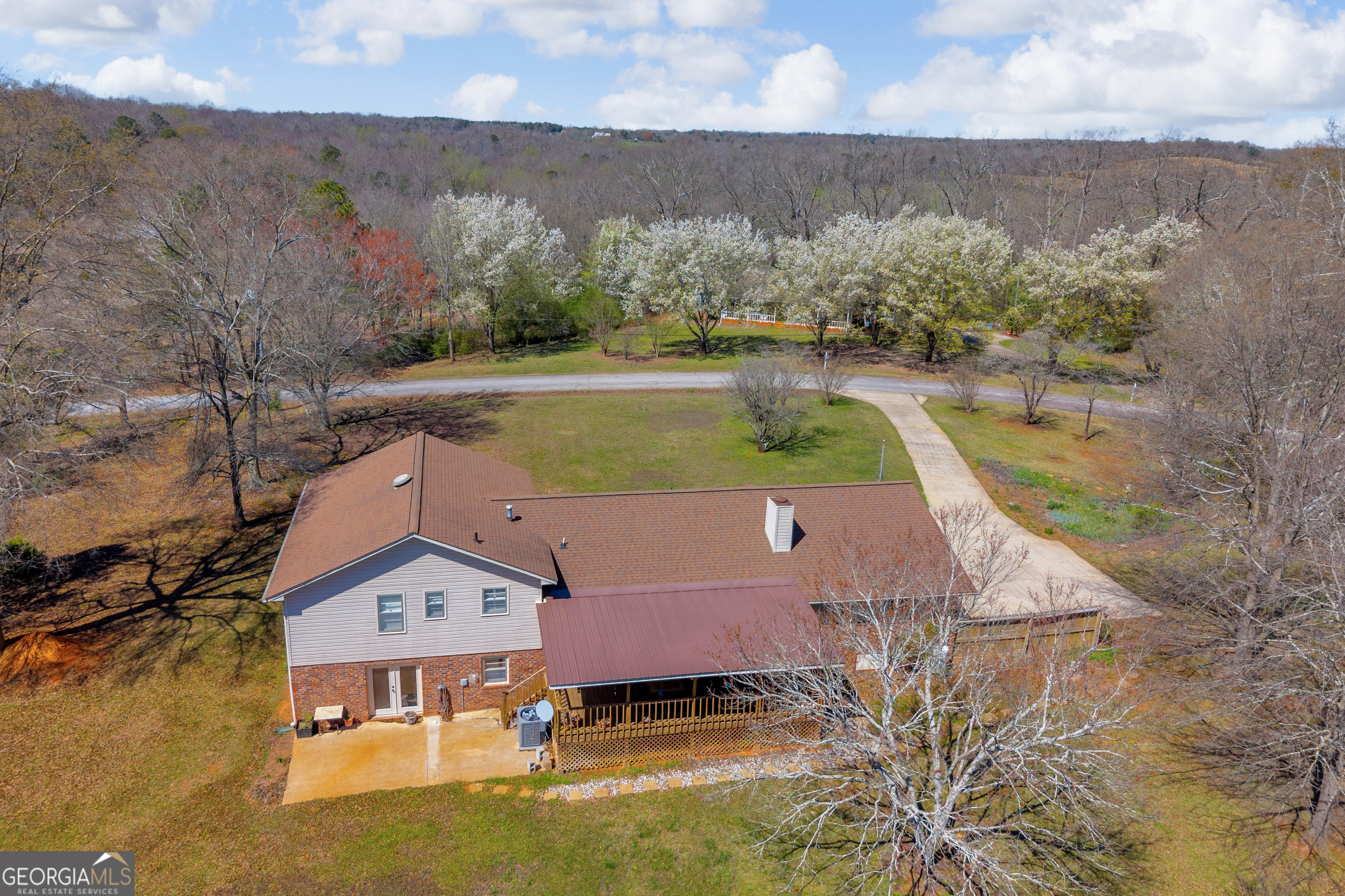 80 Riverbend Circle Royston, GA 30662 - Photo 67 of 70 an aerial view of a house with a garden