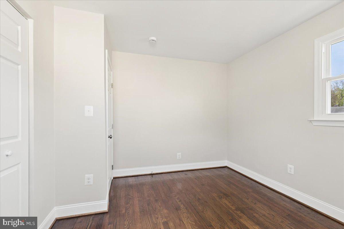 216 Cheddington Road Linthicum Heights, MD 21090 - Photo 18 of 60