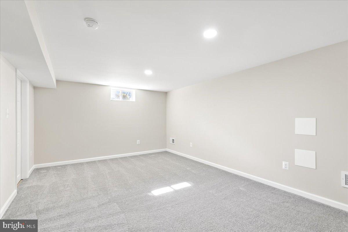 216 Cheddington Road Linthicum Heights, MD 21090 - Photo 41 of 60