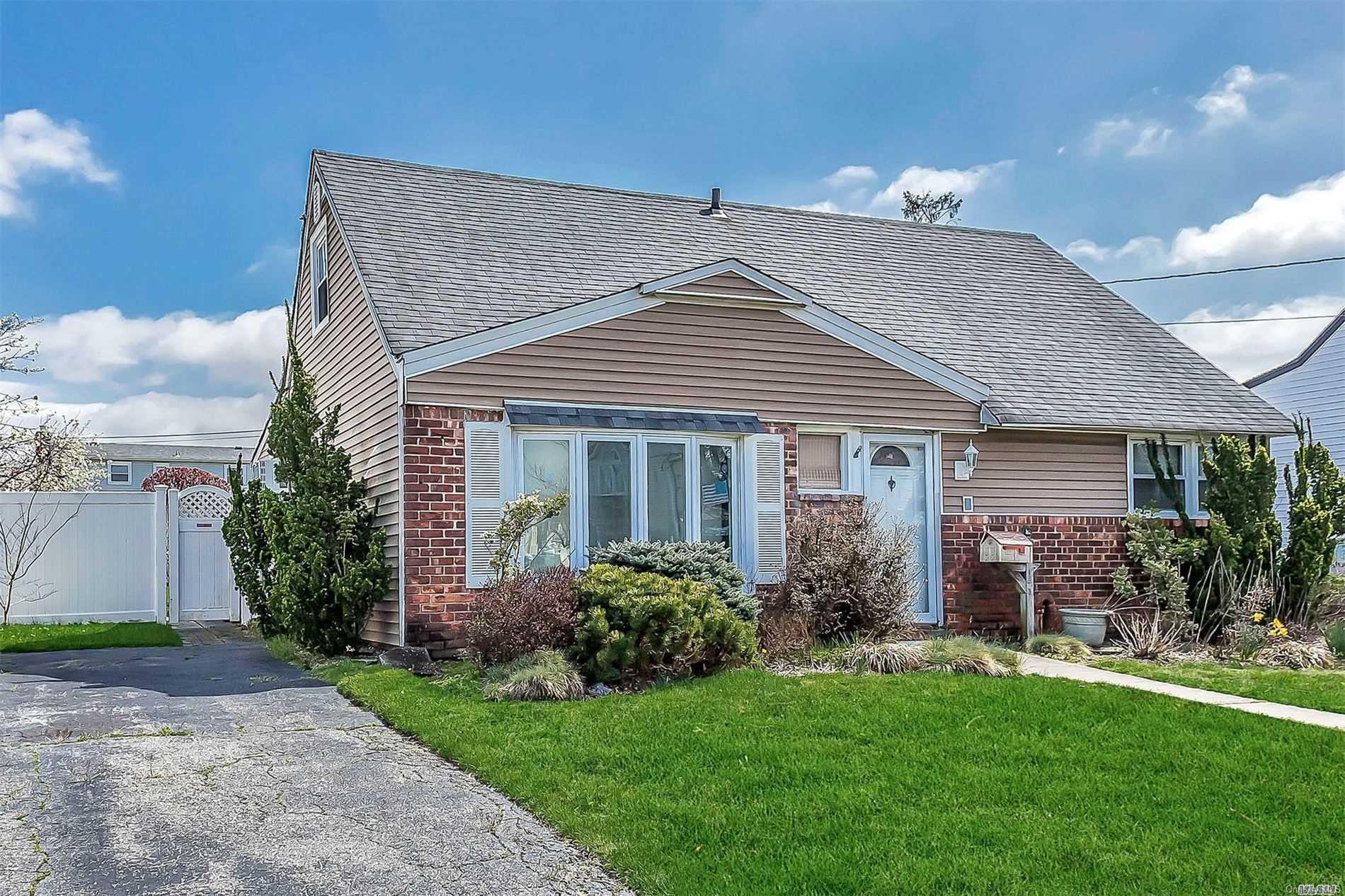 123 Belmill Road Bellmore, NY 11710 - Photo 1 of 1 Gallery Image 1