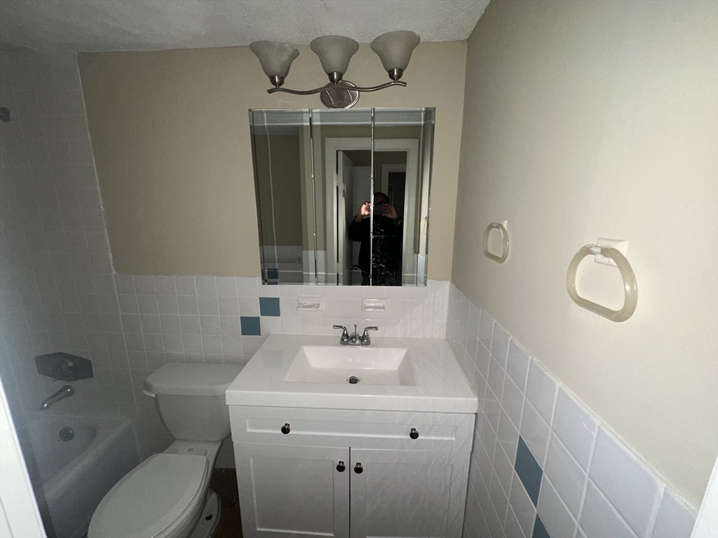 375 Harvard Street, Unit 2 Cambridge, MA 02138 - Photo 13 of 19