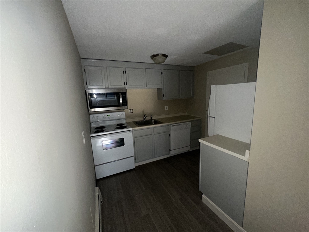 375 Harvard Street, Unit 2 Cambridge, MA 02138 - Photo 16 of 19