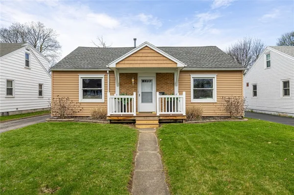 $189,900 | 358 Spencer Road, Irondequoit, NY 14609